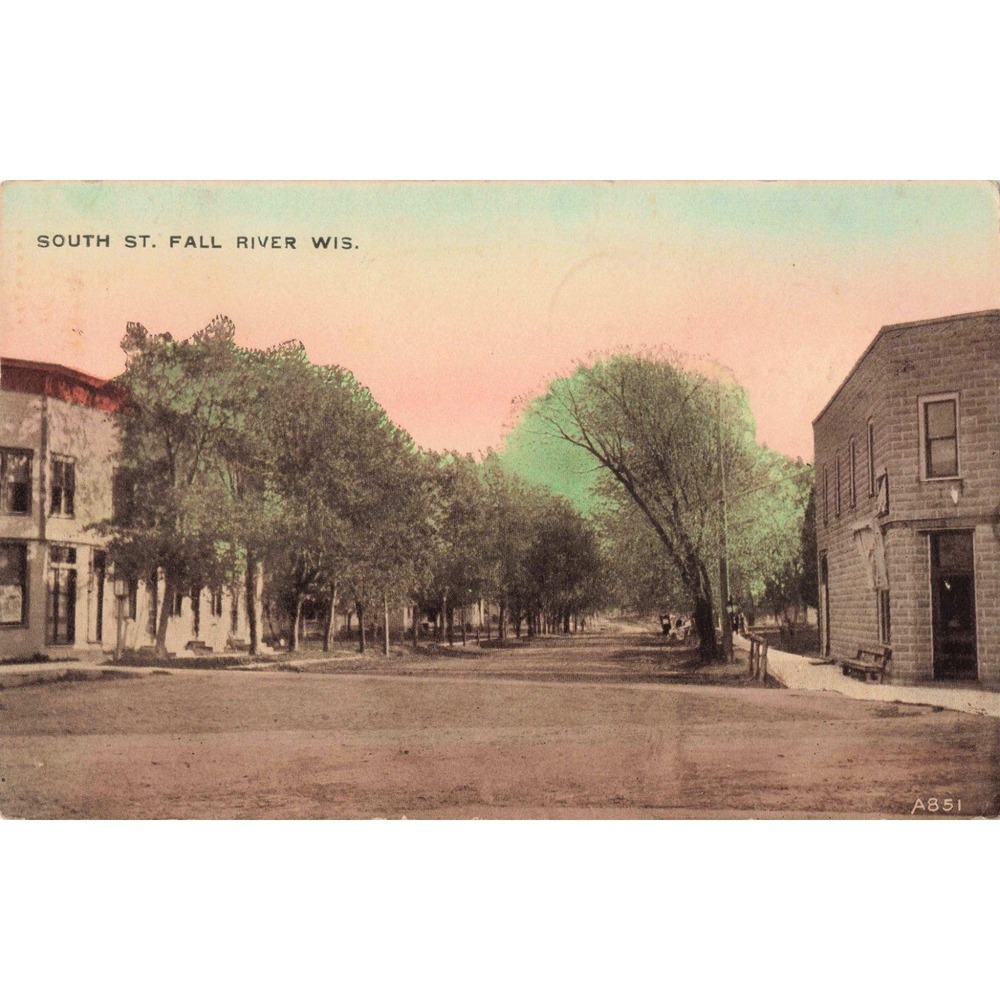 Vintage 1923 South St Fall River Wisconsin Postcard Colorized Street View A851 - Picture 1 of 2